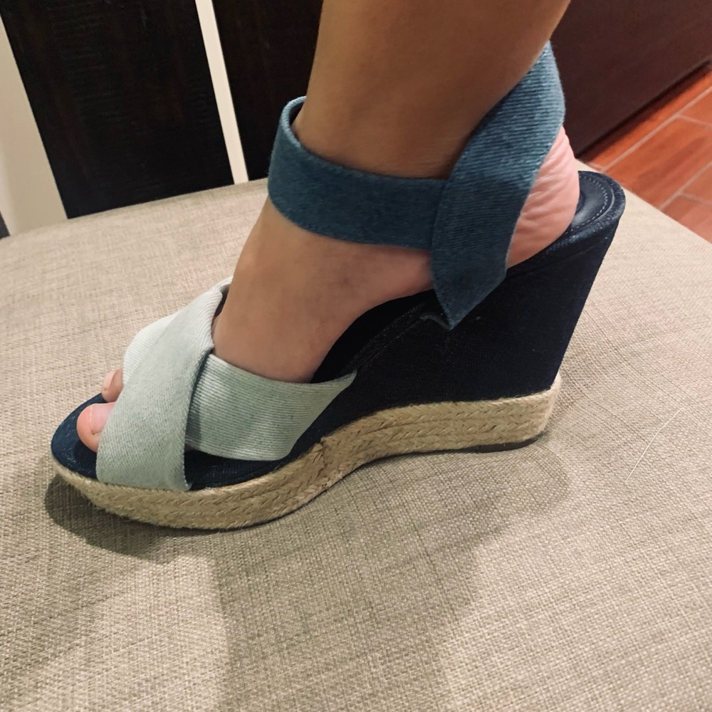 Guess heels
